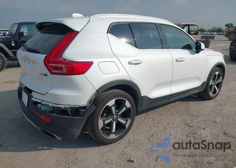 2019 Volvo Xc40 T5 Inscription z USA, uszkodzony, nr VIN YV4162UL2K2055797